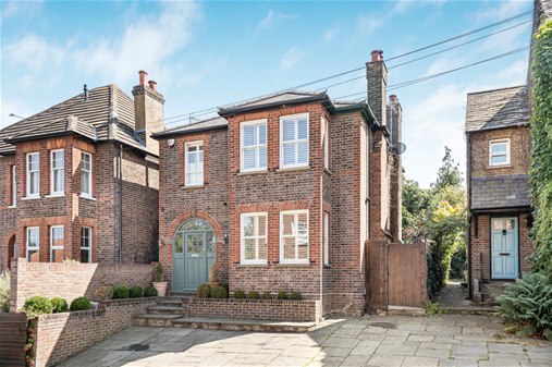 Cravells Road, Harpenden, AL5 1BG